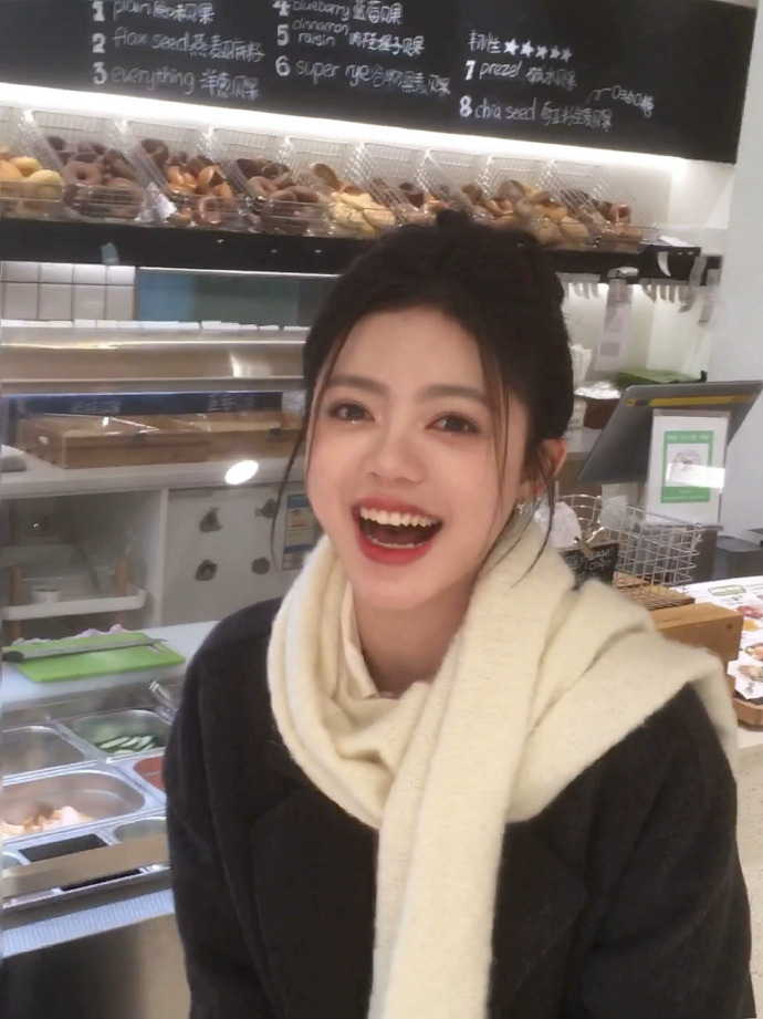 隐入尘烟 封面