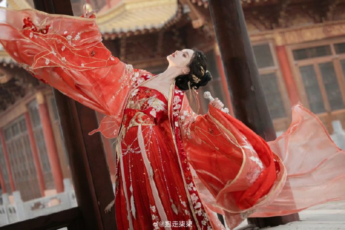 谁是凶手 封面