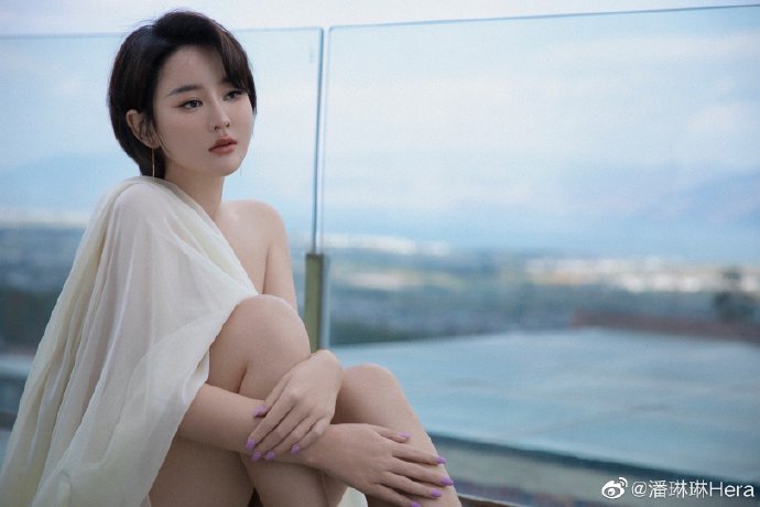 可怜的东西 封面